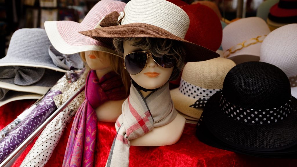 Comment bien porter son foulard ?